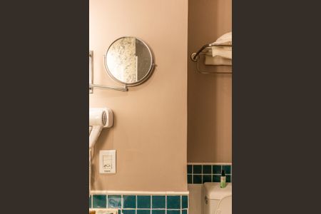 Studio para alugar com 27m², 1 quarto e 1 vaga Studio para alugar com 27m², 1 quarto e 1 vagaBanheiro