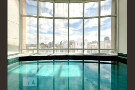 Studio para alugar com 27m², 1 quarto e 1 vaga Studio para alugar com 27m², 1 quarto e 1 vagaAcademia