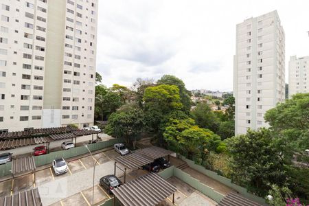 Vista da sala de apartamento para alugar com 2 quartos, 54m² em Vila Irmãos Arnoni, São Paulo