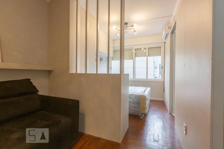 Sala de apartamento para alugar com 1 quarto, 27m² em Centro Histórico, Porto Alegre