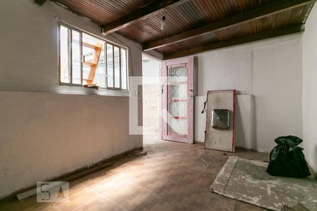 Casa à venda com 5 quartos, 236m² em Chácara Seis de Outubro, São Paulo