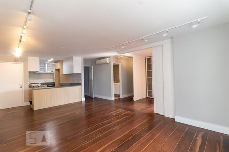 Apartamento para alugar com 106m², 3 quartos e 1 vaga Apartamento para alugar com 106m², 3 quartos e 1 vagaSala