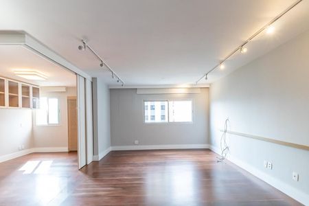 Apartamento para alugar com 106m², 3 quartos e 1 vaga Apartamento para alugar com 106m², 3 quartos e 1 vagaSala