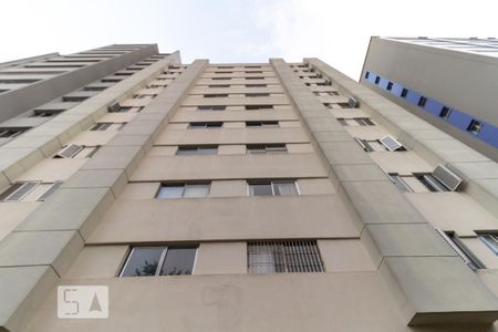 Apartamento para alugar com 106m², 3 quartos e 1 vaga Apartamento para alugar com 106m², 3 quartos e 1 vagaFachada