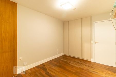 Apartamento para alugar com 106m², 3 quartos e 1 vaga Apartamento para alugar com 106m², 3 quartos e 1 vagaSuíte