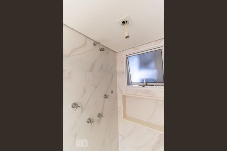 Apartamento para alugar com 106m², 3 quartos e 1 vaga Apartamento para alugar com 106m², 3 quartos e 1 vagaBanheiro da suíte