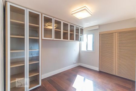 Apartamento para alugar com 106m², 3 quartos e 1 vaga Apartamento para alugar com 106m², 3 quartos e 1 vagaQuarto 1