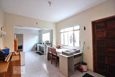 Casa para alugar com 85m², 1 quarto e 1 vagaSala/Cozinha