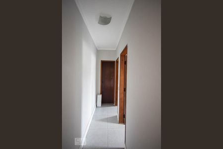 Corredor de apartamento para alugar com 2 quartos, 64m² em Parque Albina, Taboão da Serra
