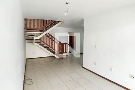 Sala de casa à venda com 3 quartos, 147m² em Badu, Niterói