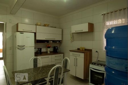Casa para alugar com 125m², 2 quartos e 1 vaga Casa para alugar com 125m², 2 quartos e 1 vagaCozinha