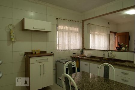 Casa para alugar com 125m², 2 quartos e 1 vaga Casa para alugar com 125m², 2 quartos e 1 vagaCozinha
