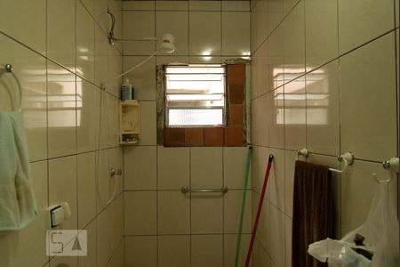 Casa para alugar com 125m², 2 quartos e 1 vaga Casa para alugar com 125m², 2 quartos e 1 vagaBanheiro