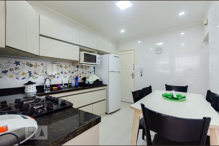 Apartamento para alugar com 96m², 2 quartos e 1 vaga Apartamento para alugar com 96m², 2 quartos e 1 vagaCozinha