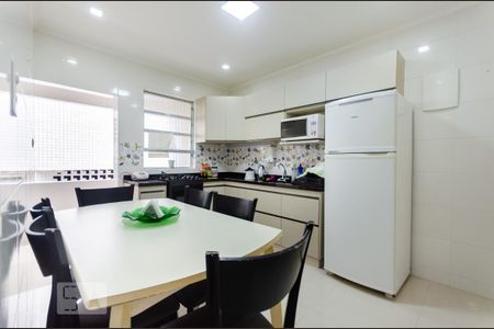 Apartamento para alugar com 96m², 2 quartos e 1 vaga Apartamento para alugar com 96m², 2 quartos e 1 vagaCozinha