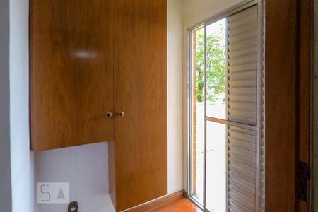 Casa à venda com 200m², 3 quartos e 2 vagas Casa à venda com 200m², 3 quartos e 2 vagasQuarto 2 - suite