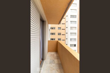 Apartamento à venda com 86m², 2 quartos e 1 vagaVaranda do quarto 2
