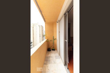 Apartamento à venda com 86m², 2 quartos e 1 vagaVaranda do quarto 2