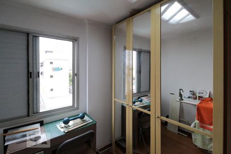 Apartamento à venda com 80m², 3 quartos e 2 vagasQuarto 2