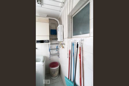 Apartamento à venda com 80m², 3 quartos e 2 vagasÁrea de serviço