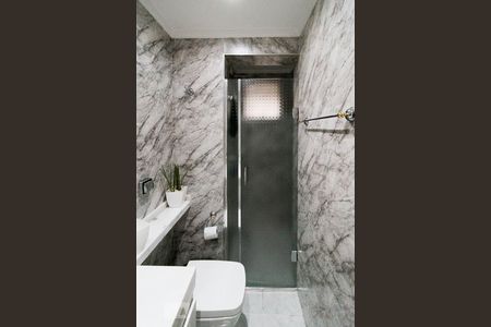 Apartamento à venda com 80m², 3 quartos e 2 vagasBanheiro