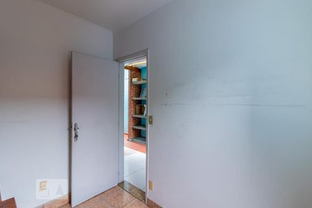 Casa à venda com 200m², 3 quartos e 2 vagasQuarto de Serviço