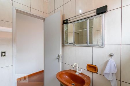 Casa à venda com 200m², 3 quartos e 2 vagasBanheiro da Suíte