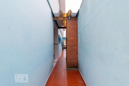 Casa à venda com 200m², 3 quartos e 2 vagasCorredor