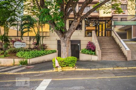 Apartamento à venda com 160m², 4 quartos e 2 vagas Apartamento à venda com 160m², 4 quartos e 2 vagasFachada