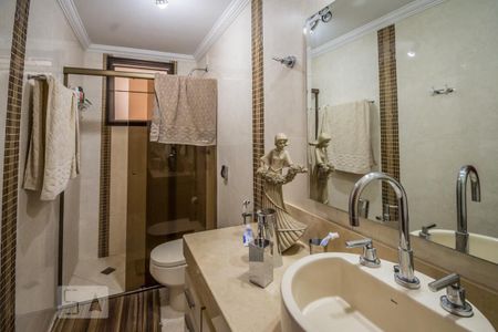 Apartamento à venda com 160m², 4 quartos e 2 vagas Apartamento à venda com 160m², 4 quartos e 2 vagasBanheiro da Suíte 1