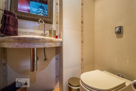 Apartamento à venda com 160m², 4 quartos e 2 vagas Apartamento à venda com 160m², 4 quartos e 2 vagasLavabo