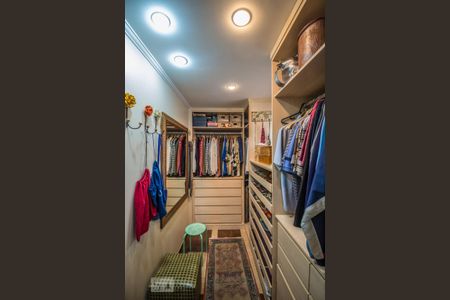 Apartamento à venda com 160m², 4 quartos e 2 vagas Apartamento à venda com 160m², 4 quartos e 2 vagasCloset da suíte 1