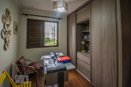 Apartamento à venda com 160m², 4 quartos e 2 vagas Apartamento à venda com 160m², 4 quartos e 2 vagasQuarto