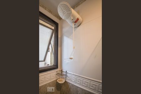 Apartamento à venda com 160m², 4 quartos e 2 vagas Apartamento à venda com 160m², 4 quartos e 2 vagasBanheiro de Serviço