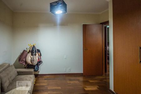 Apartamento à venda com 160m², 4 quartos e 2 vagas Apartamento à venda com 160m², 4 quartos e 2 vagasSuíte 2