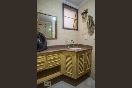 Apartamento à venda com 160m², 4 quartos e 2 vagas Apartamento à venda com 160m², 4 quartos e 2 vagasBanheiro da Suíte 2