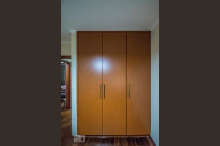 Apartamento à venda com 160m², 4 quartos e 2 vagas Apartamento à venda com 160m², 4 quartos e 2 vagasSuíte 2