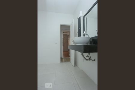 Apartamento à venda com 104m², 3 quartos e sem vagaBanheiro Social