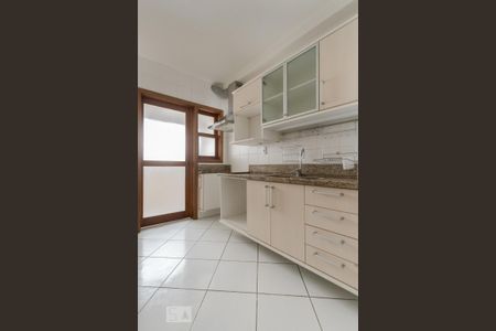 Apartamento à venda com 101m², 3 quartos e 2 vagas Apartamento à venda com 101m², 3 quartos e 2 vagasCozinha