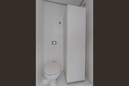 Apartamento à venda com 101m², 3 quartos e 2 vagas Apartamento à venda com 101m², 3 quartos e 2 vagasBanheiro de Serviço