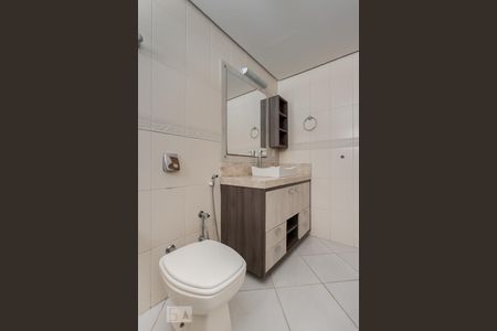 Apartamento à venda com 101m², 3 quartos e 2 vagas Apartamento à venda com 101m², 3 quartos e 2 vagasBanheiro da Suíte