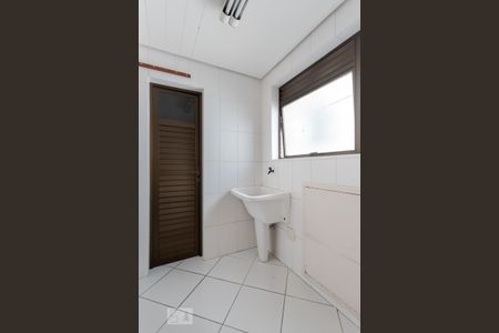 Apartamento à venda com 101m², 3 quartos e 2 vagas Apartamento à venda com 101m², 3 quartos e 2 vagasÁrea de Serviço