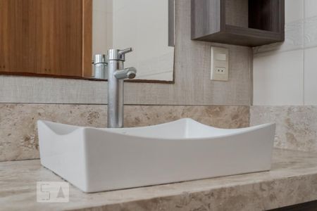 Apartamento à venda com 101m², 3 quartos e 2 vagas Apartamento à venda com 101m², 3 quartos e 2 vagasBanheiro da Suíte