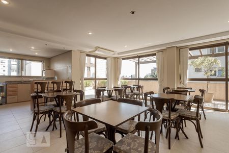 Apartamento à venda com 101m², 3 quartos e 2 vagas Apartamento à venda com 101m², 3 quartos e 2 vagasÁrea comum - Salão de festas