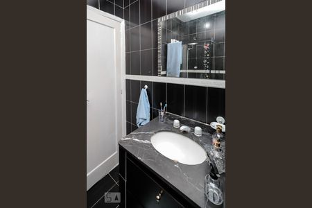 Apartamento para alugar com 60m², 2 quartos e sem vaga Apartamento para alugar com 60m², 2 quartos e sem vagaBanheiro