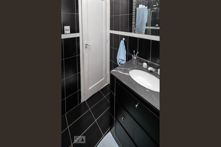 Apartamento para alugar com 60m², 2 quartos e sem vaga Apartamento para alugar com 60m², 2 quartos e sem vagaBanheiro