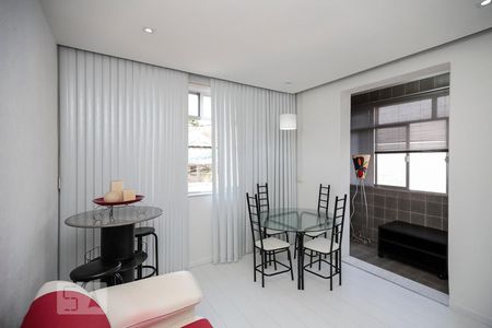 Sala de apartamento para alugar com 2 quartos, 60m² em Higienópolis, Rio de Janeiro