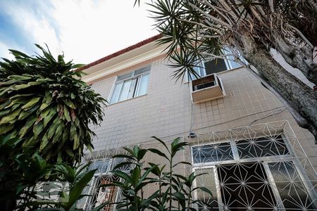 Apartamento para alugar com 60m², 2 quartos e sem vaga Apartamento para alugar com 60m², 2 quartos e sem vagaFachada