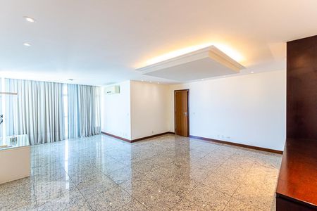 Apartamento para alugar com 186m², 4 quartos e 3 vagasSala