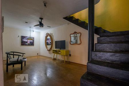 Sala de casa de condomínio para alugar com 1 quarto, 70m² em Cerqueira César, São Paulo